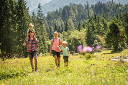 18flachausommerwandernfamiliemarbach3